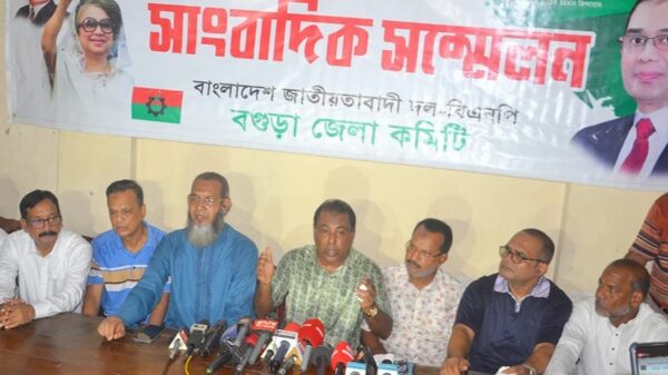 হিরো আলমের অভিযোগের জবাবে বগুড়া জেলা বিএনপির সংবাদ সম্মেলন