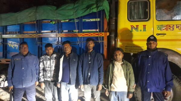 বগুড়ায় ট্রান্সপোর্ট এজেন্সির ৪৫ লাখ টাকার মালামাল আত্মসাতের দায়ে ৪ জন গ্রেফতার
