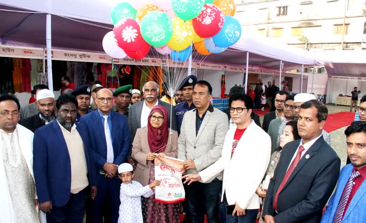 বগুড়ায় ৭ দিনব্যাপী বিভাগীয় এসএমই পণ্যমেলা শুরু