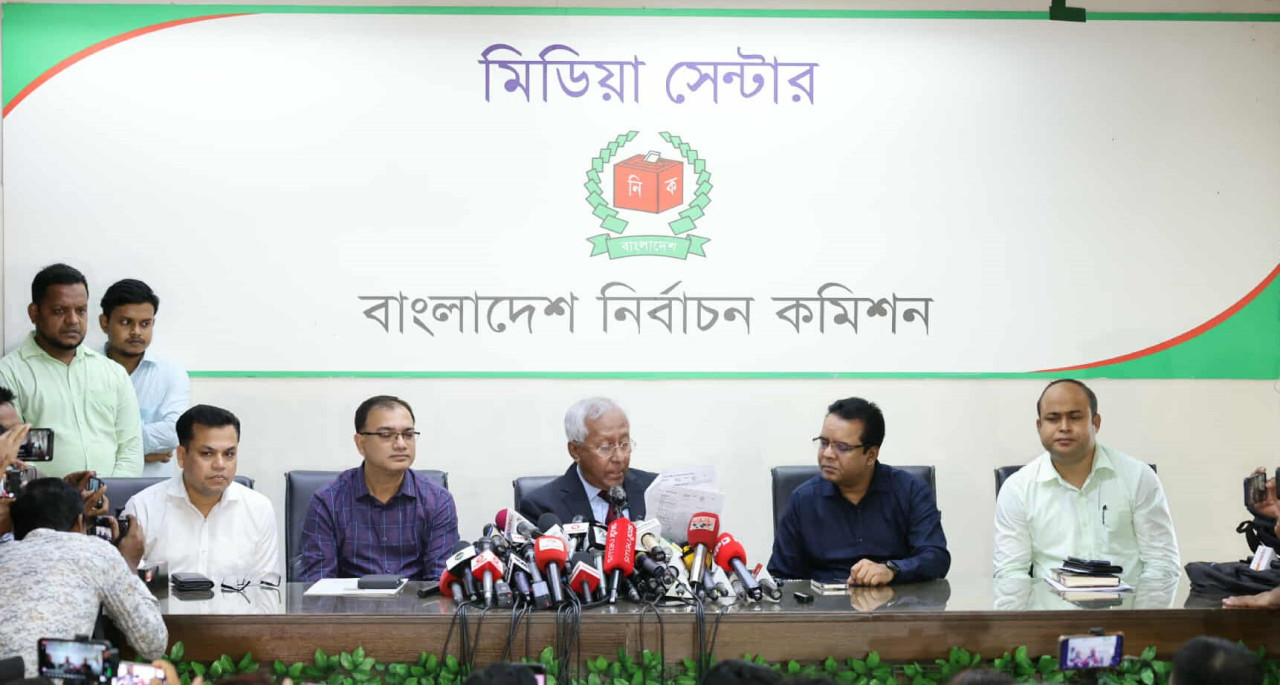 নির্বাচনের রোডম্যাপ চূড়ান্ত: ডিসেম্বরে তফসিল, ফেব্রুয়ারিতে ভোট
