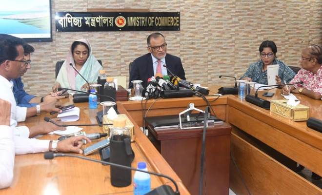 উড়োজাহাজের টিকিট দুর্নীতিতে হাজার কোটি টাকা লুট: বিমান উপদেষ্টা