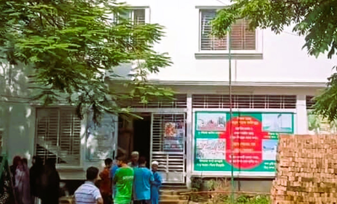 কুমিল্লায় ভাড়া বাসা থেকে মা ও মেয়ের মরদেহ উদ্ধার