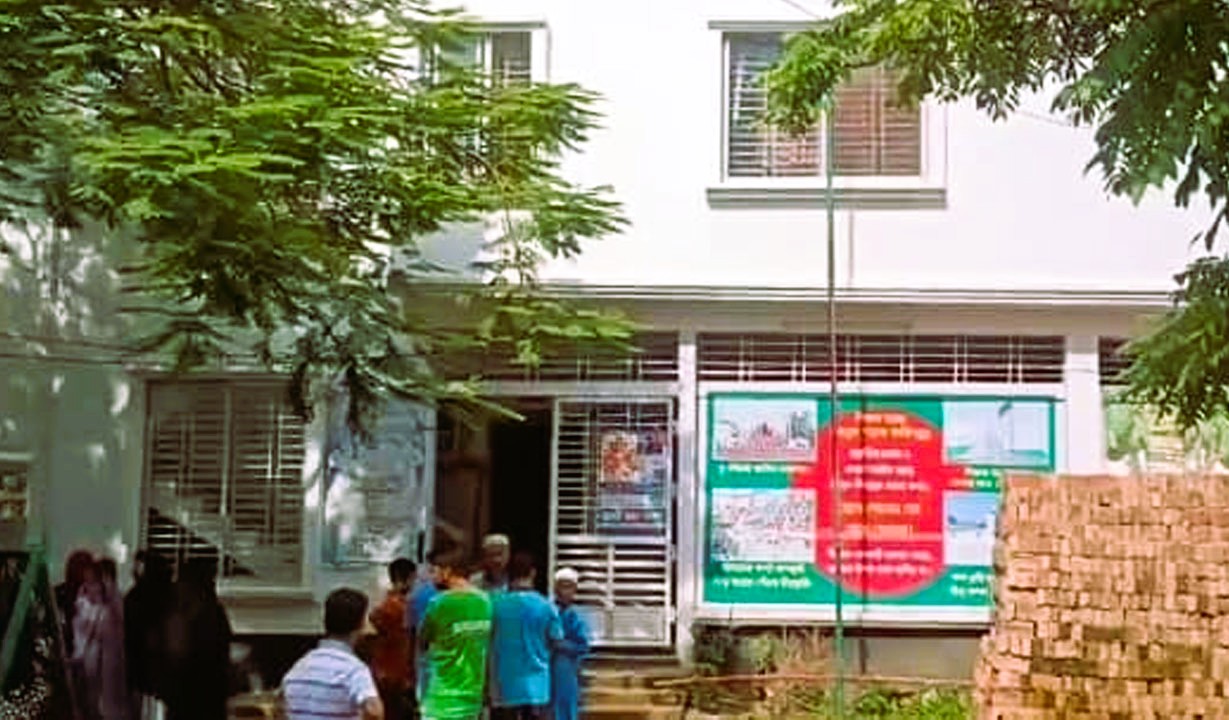 কুমিল্লায় ভাড়া বাসা থেকে মা ও মেয়ের মরদেহ উদ্ধার