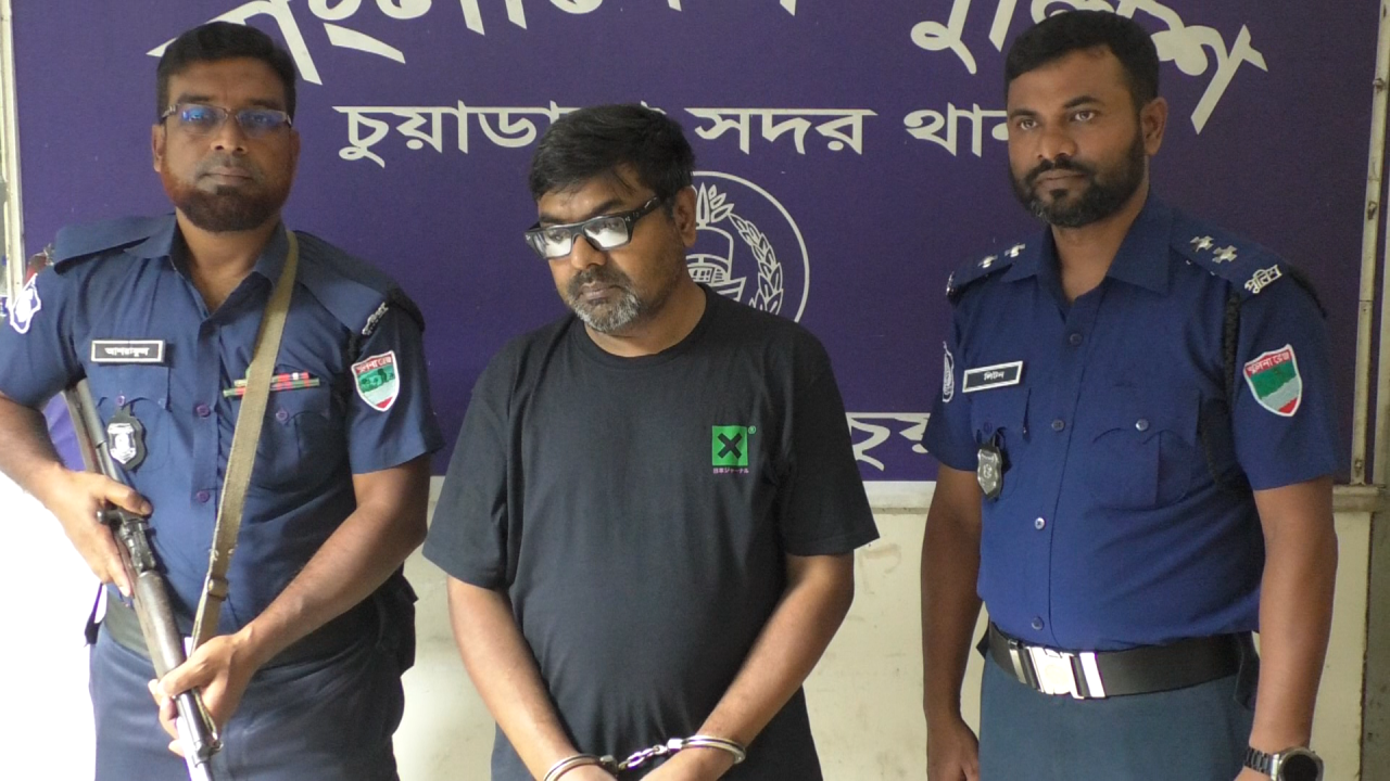 ভারতে পালানোর সময় শেখ হাসিনার পিএস এর ভাই গ্রেপ্তার
