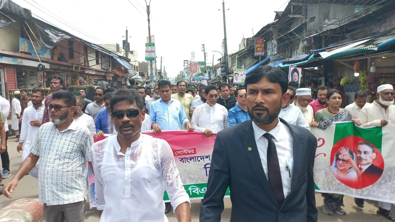 বরগুনায় বর্ণাঢ্য আয়োজনে বিএনপি’র ৪৭তম প্রতিষ্ঠাবার্ষিকী উদযাপন
