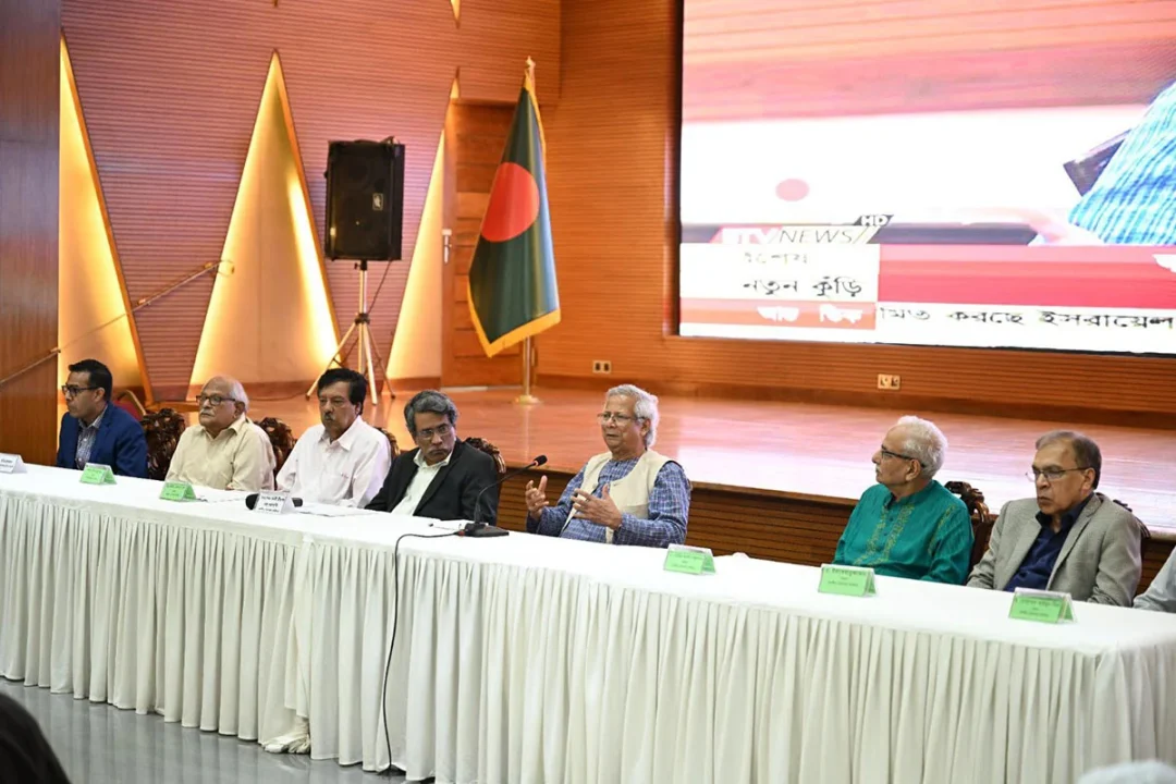 উৎসবমুখর পরিবেশে ফেব্রুয়ারিতেই নির্বাচন হবে: প্রধান উপদেষ্টা