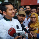 বগুড়ায় সারজিস আলমের গাড়ি বহরে ককটেল নিক্ষেপ