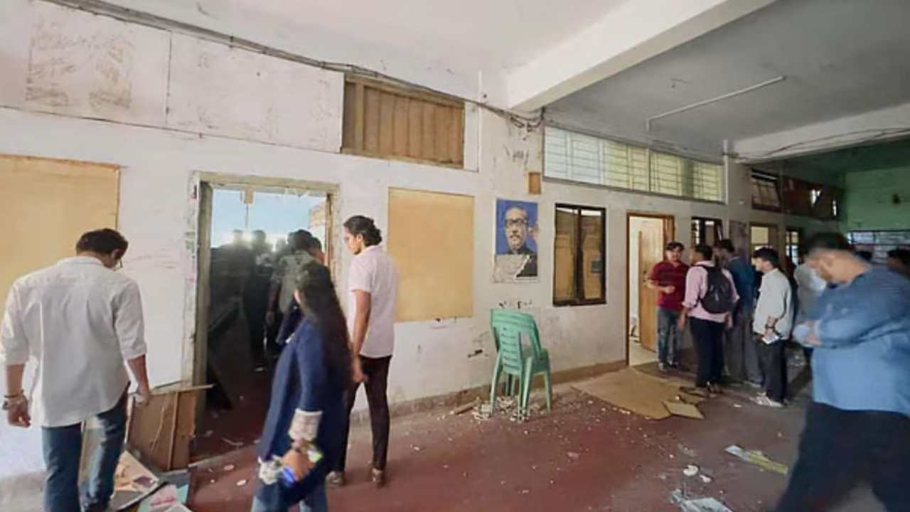চট্টগ্রাম আওয়ামী লীগের কার্যালয় এখন এনসিপির হাতে