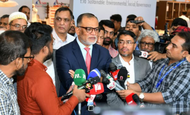 আসবাবপত্র শিল্পে রপ্তানি বাড়াতে উদ্যোগ নিয়েছে সরকার: বাণিজ্য উপদেষ্টা