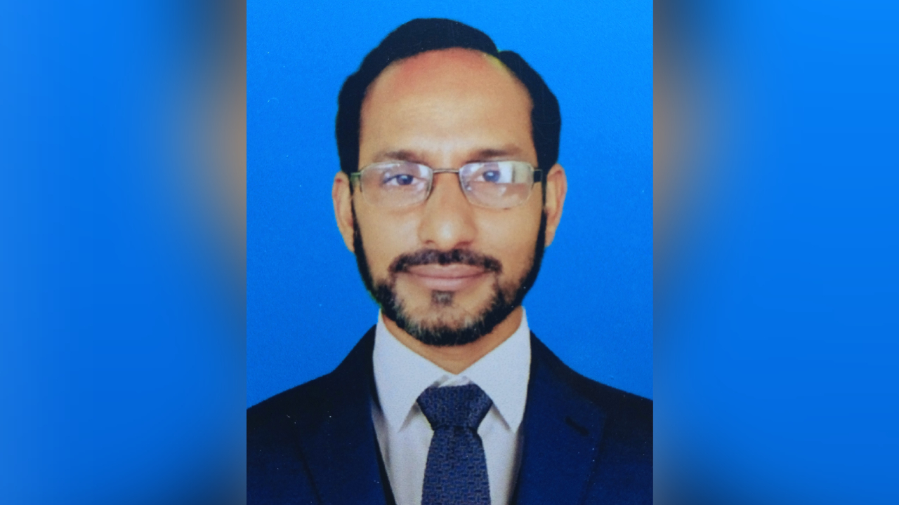 ভোগান্তির শিকার অবসরপ্রাপ্ত বেসরকারি শিক্ষক কর্মচারীরা।
