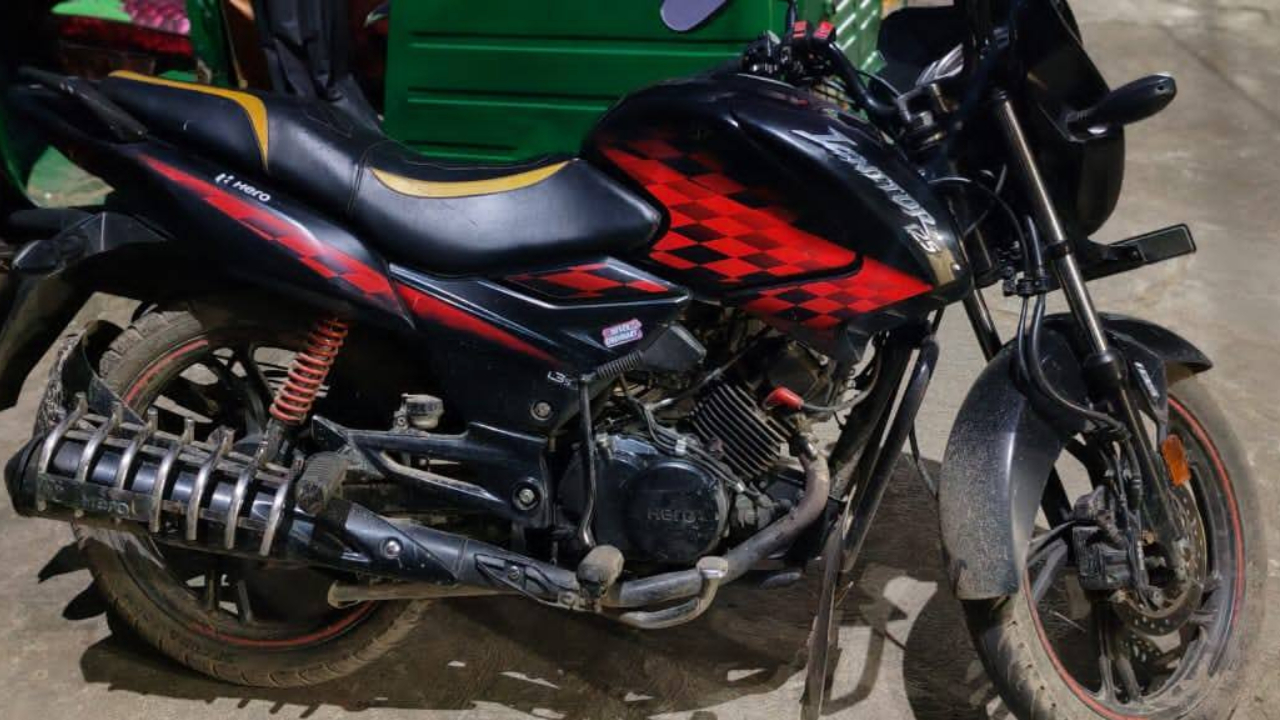 জালালাবাদ থানা পুলিশের অভিযানে ভারতীয় মদসহ ৫ জন গ্রেপ্তার