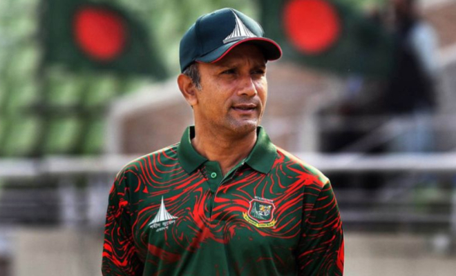 পদত্যাগ করলেন খালেদ মাসুদ পাইলট
