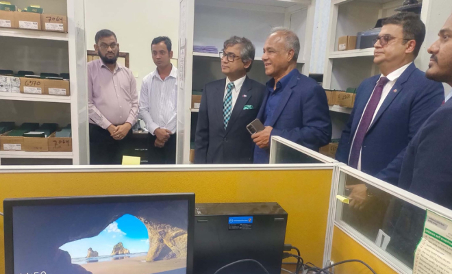 কাতারের দোহাস্থ বাংলাদেশ দূতাবাস পরিদর্শন করলেন স্বরাষ্ট্র উপদেষ্টা