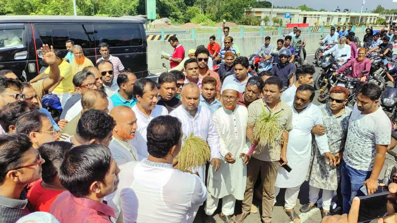 ধানের শীষের প্রচারে বিএনপির বিশাল মোটরসাইকেল শোভাযাত্রা