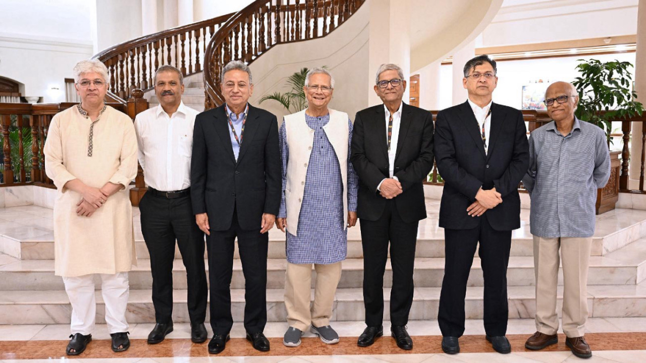 নির্বাচনের প্রস্তুতি নিয়ে বিএনপি নেতাদের সঙ্গে প্রধান উপদেষ্টার বৈঠক