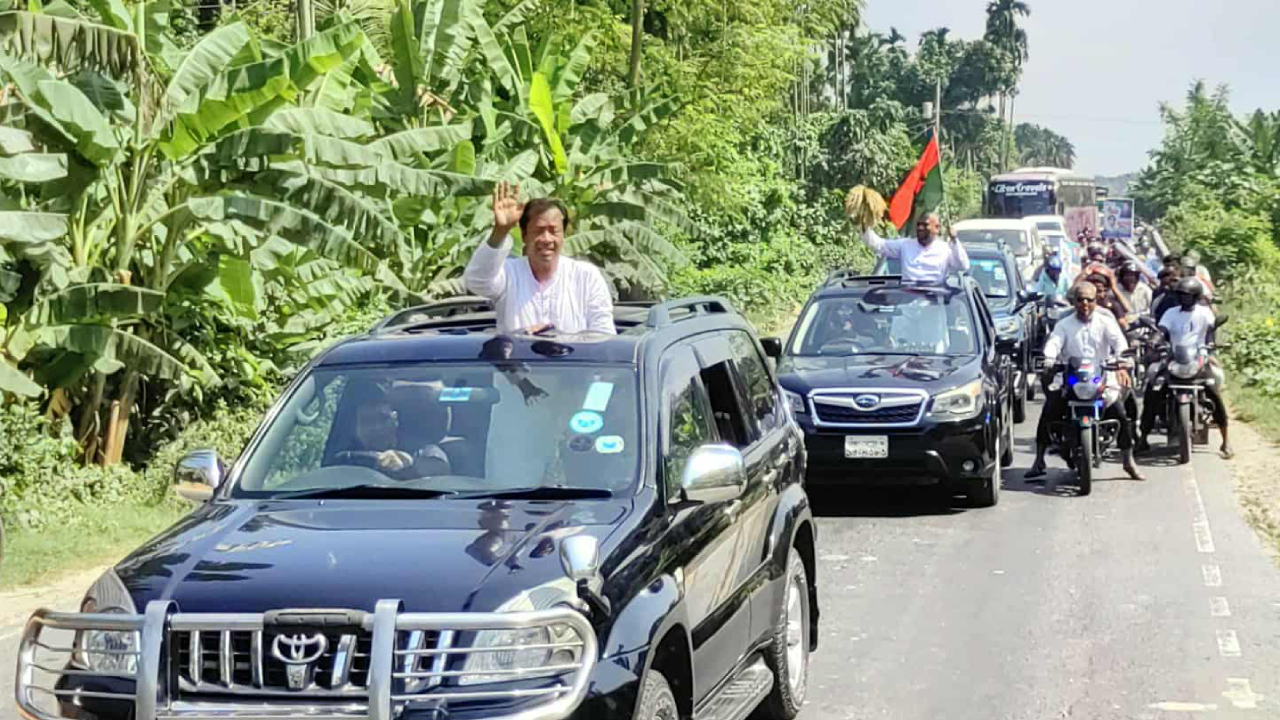 ধানের শীষের প্রচারে বিএনপির বিশাল মোটরসাইকেল শোভাযাত্রা