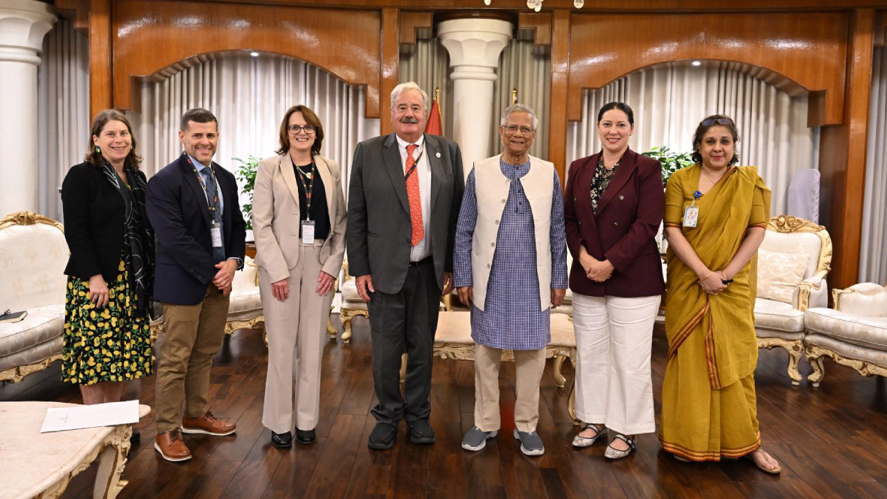 ফেব্রুয়ারির জাতীয় নির্বাচনে পর্যবেক্ষক পাঠাবে আইআরআই