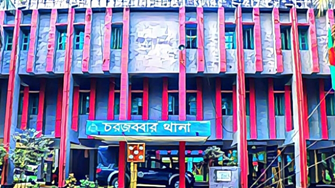 নোয়াখালীতে দিনে-দুপুরে রাস্তায় প্রকাশ্যে এক যুবককে গলা কেটে হত্যা